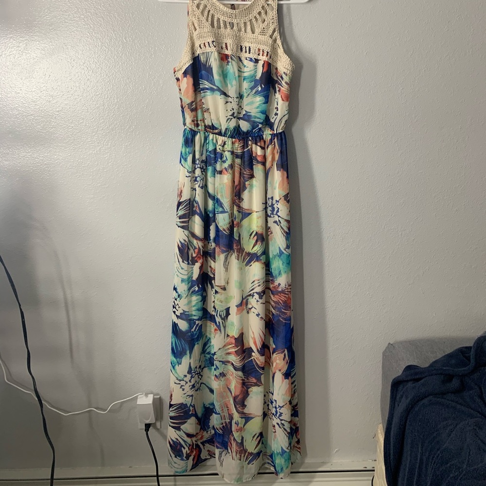 Maxi dress